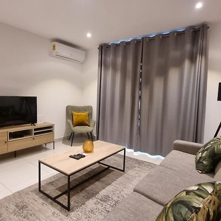 The Lennox Suites By Cozy Accra Bagian luar foto