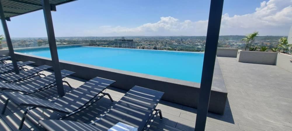 The Lennox Suites By Cozy Accra Bagian luar foto