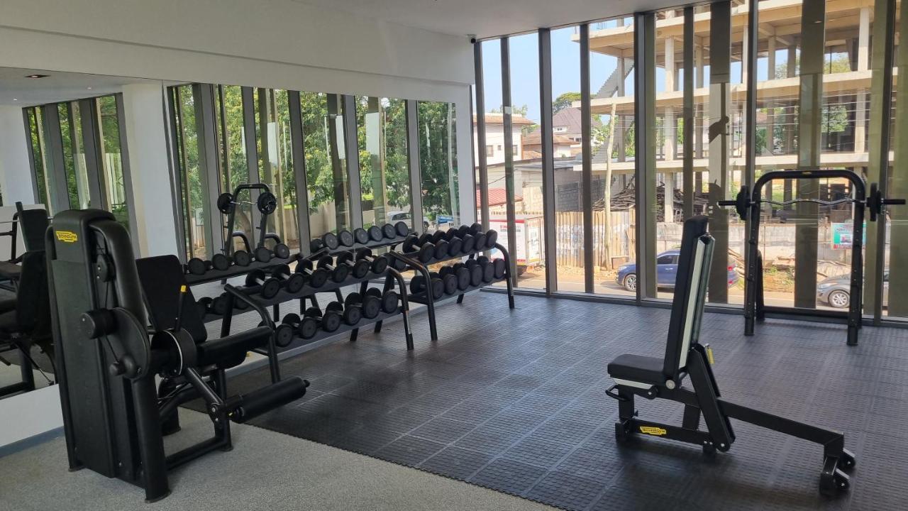 The Lennox Suites By Cozy Accra Bagian luar foto