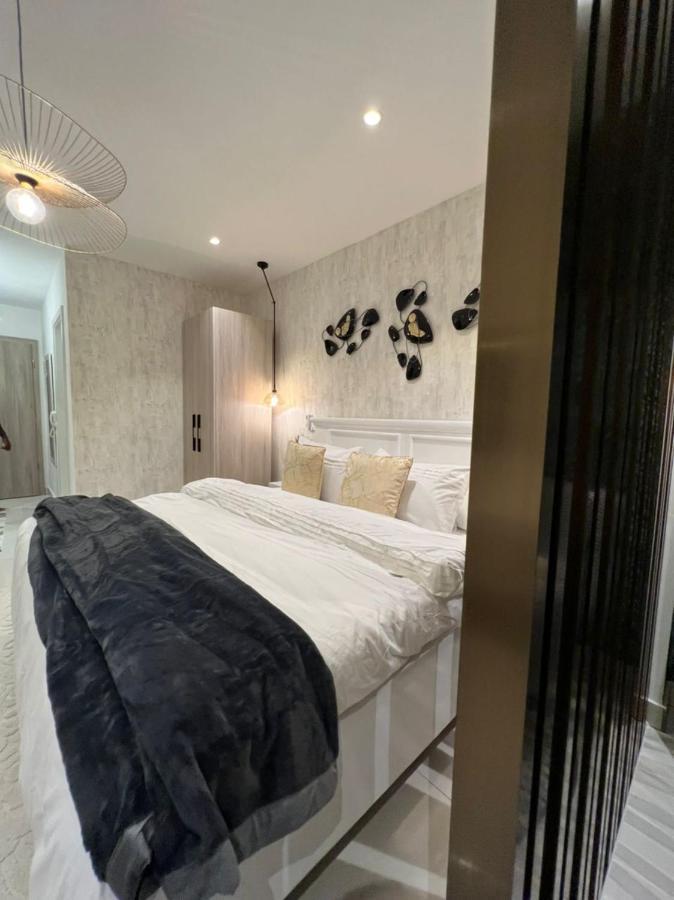 The Lennox Suites By Cozy Accra Bagian luar foto