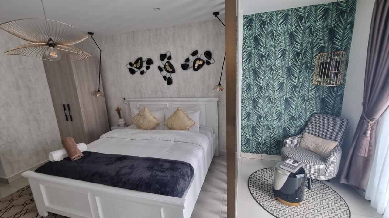 The Lennox Suites By Cozy Accra Bagian luar foto