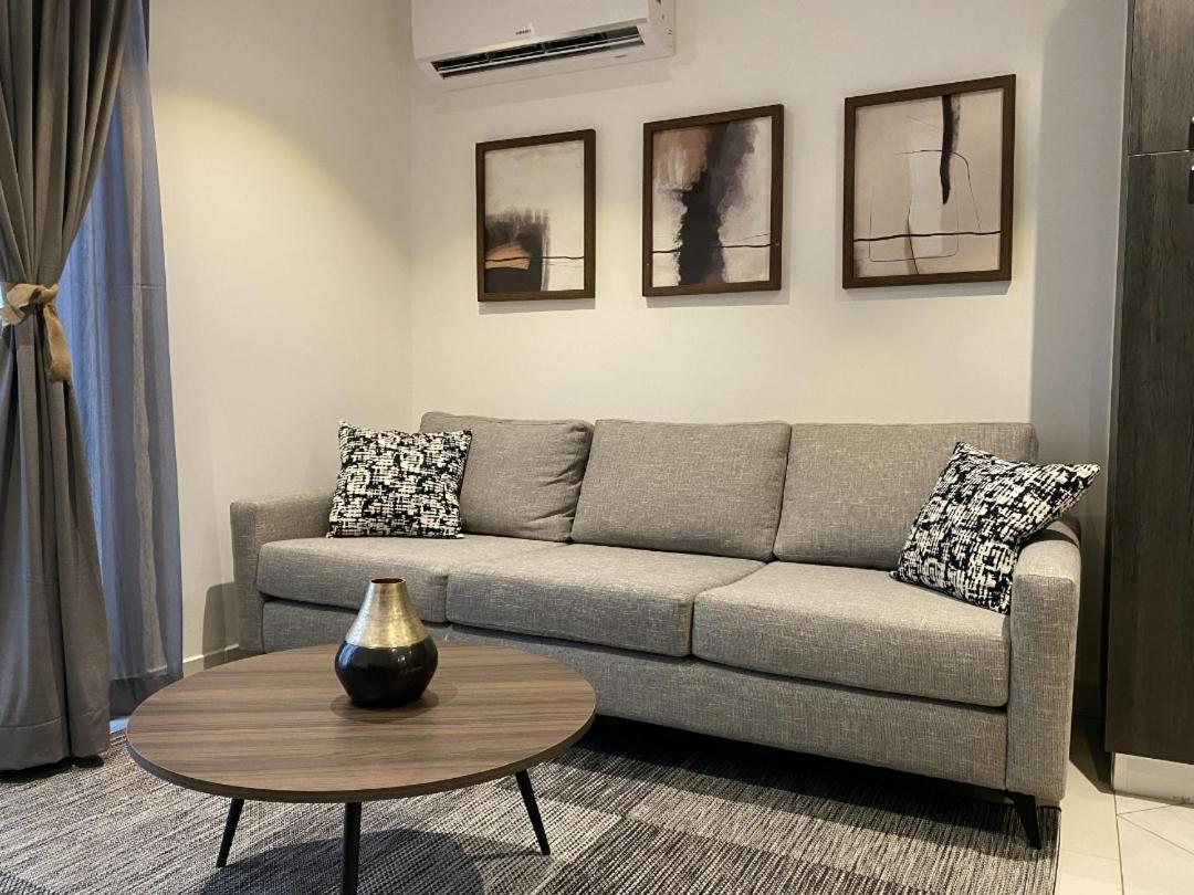 The Lennox Suites By Cozy Accra Bagian luar foto