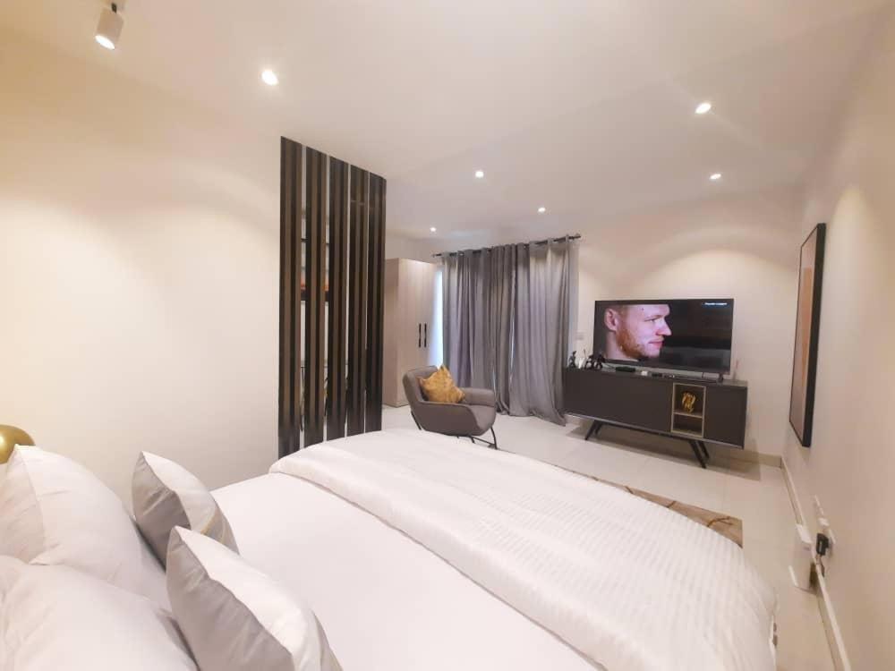 The Lennox Suites By Cozy Accra Bagian luar foto
