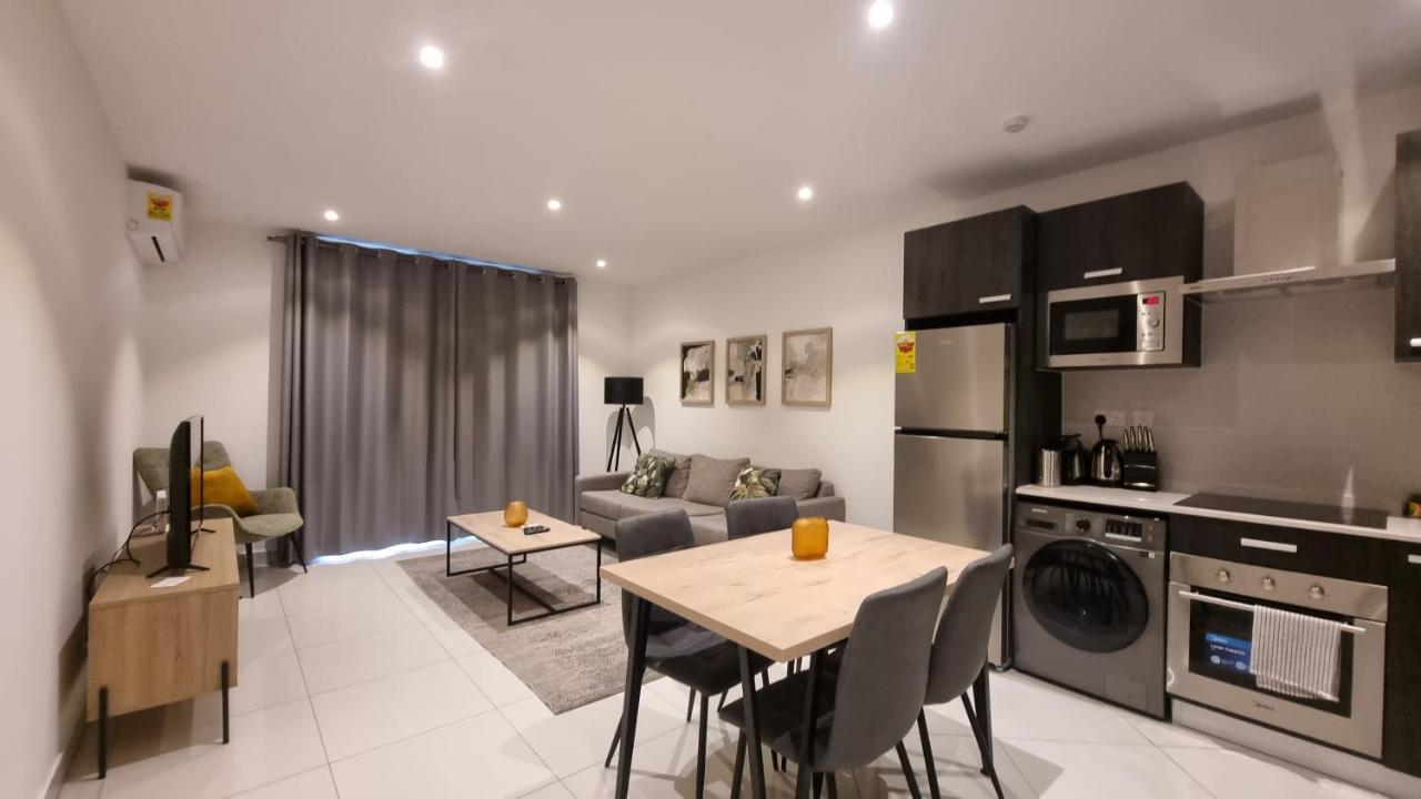 The Lennox Suites By Cozy Accra Bagian luar foto