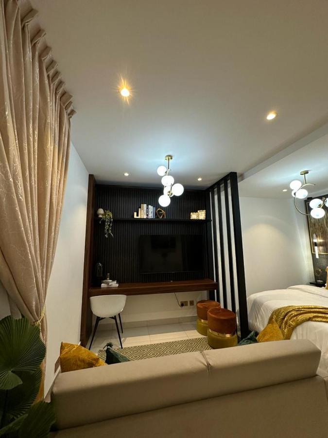 The Lennox Suites By Cozy Accra Bagian luar foto