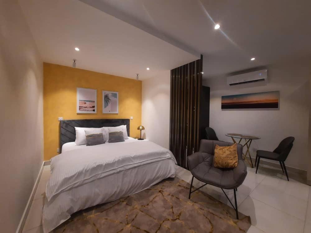 The Lennox Suites By Cozy Accra Bagian luar foto