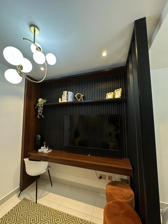 The Lennox Suites By Cozy Accra Bagian luar foto