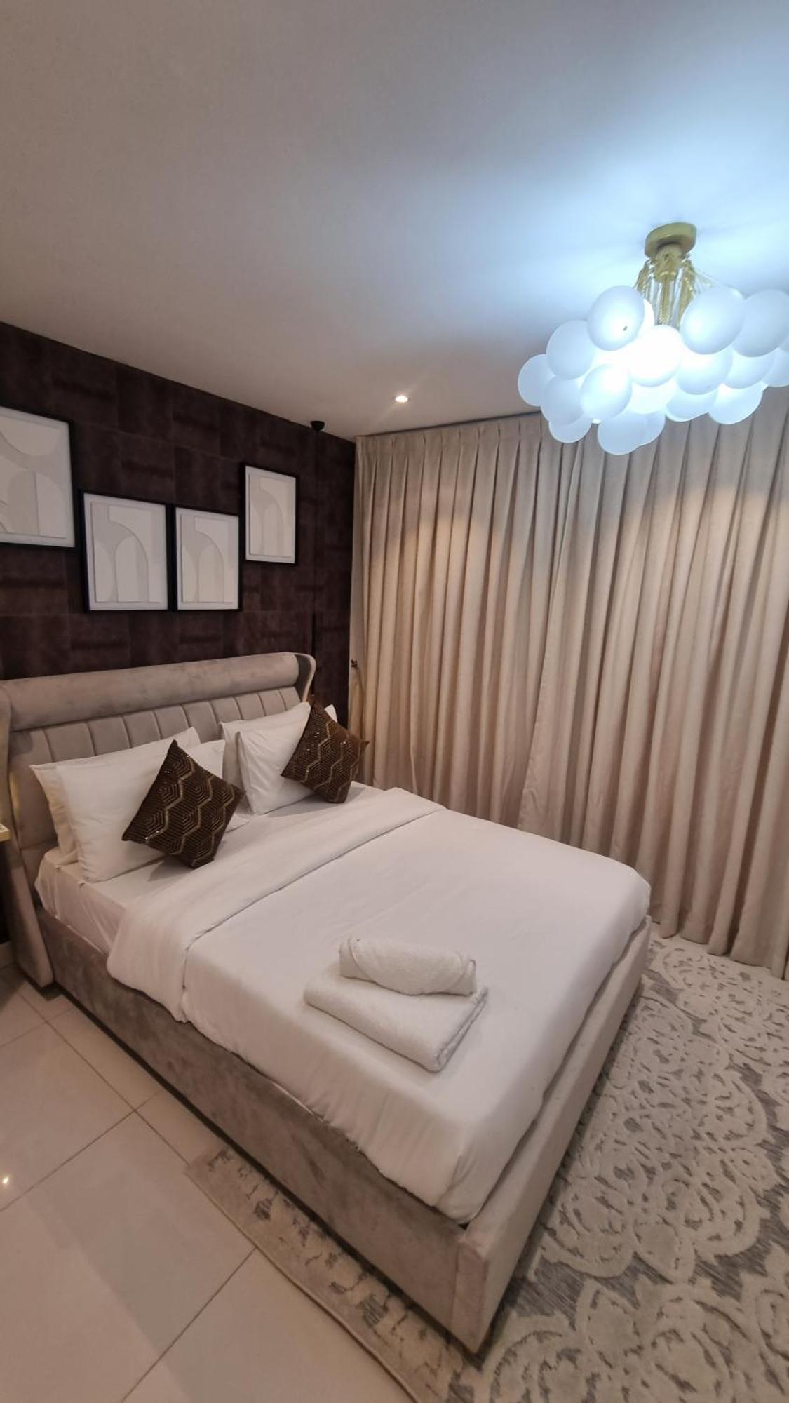 The Lennox Suites By Cozy Accra Bagian luar foto